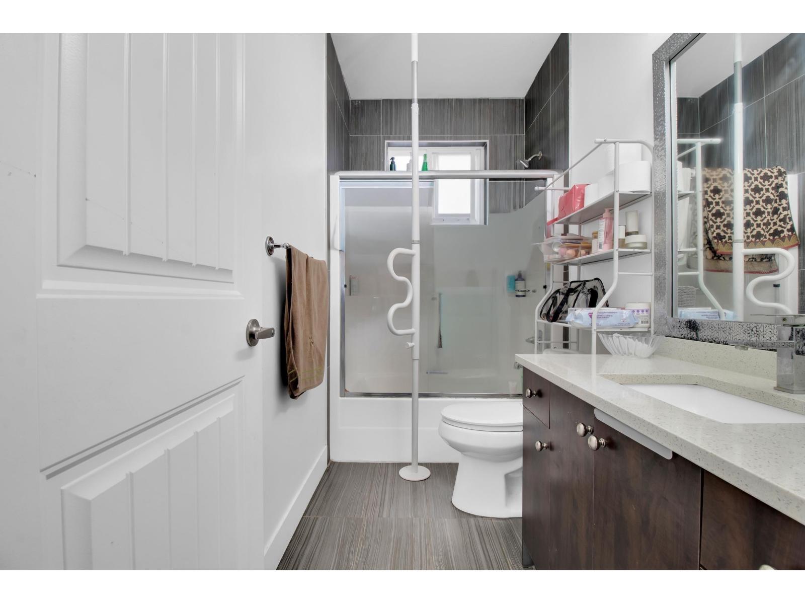 3492 Hazelwood Place Property Photo 18