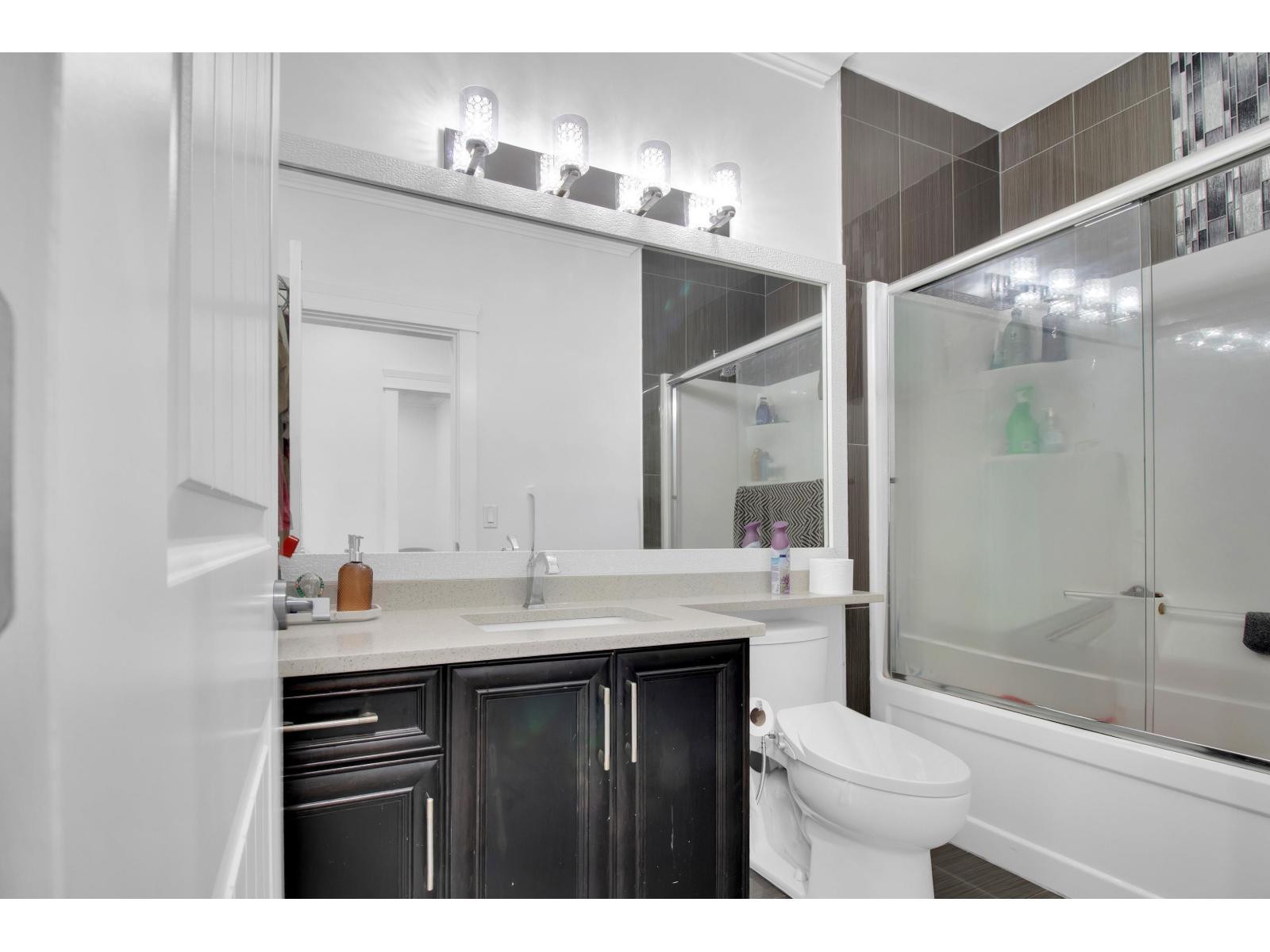 3492 Hazelwood Place Property Photo 20