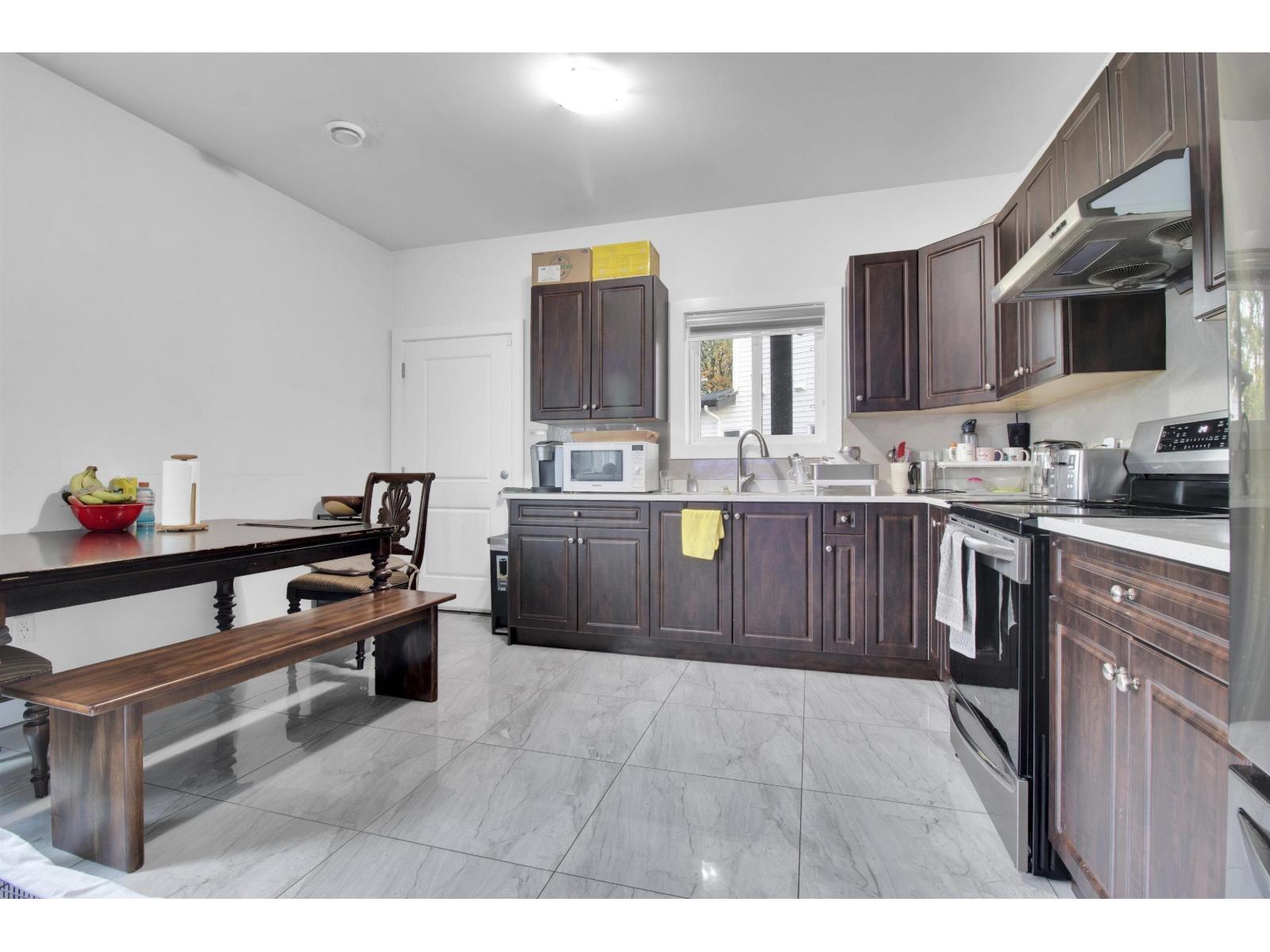 3492 Hazelwood Place Property Photo 22
