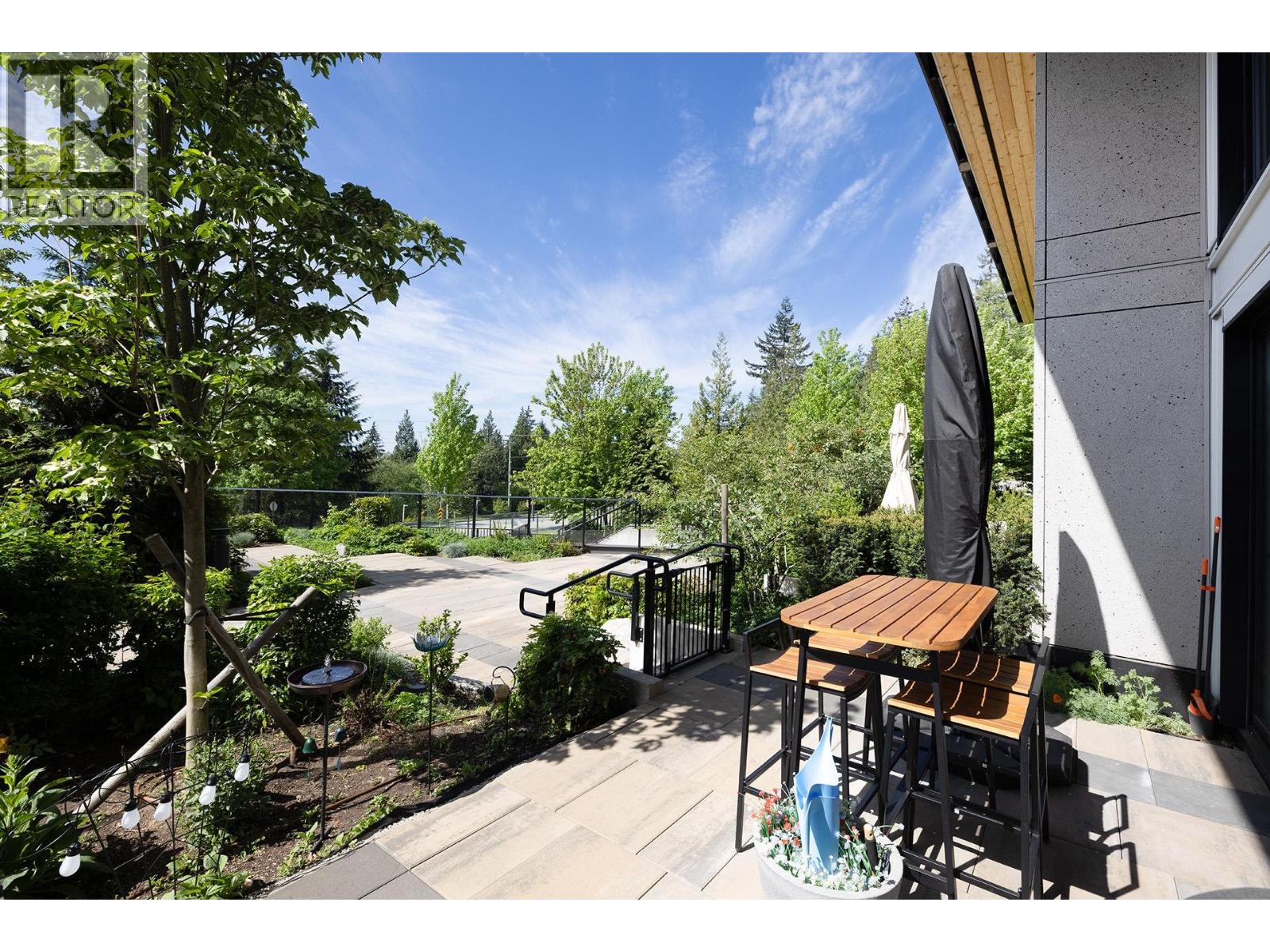 208 9888 University Crescent Property Photo 19