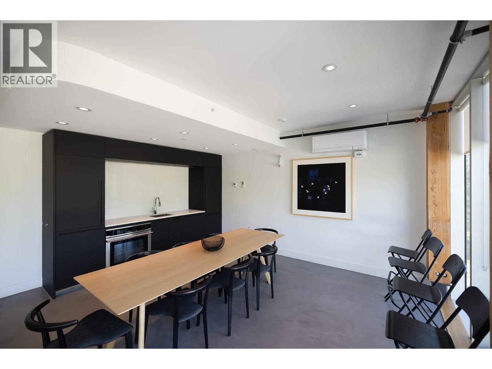 208 9888 University Crescent Property Photo 25