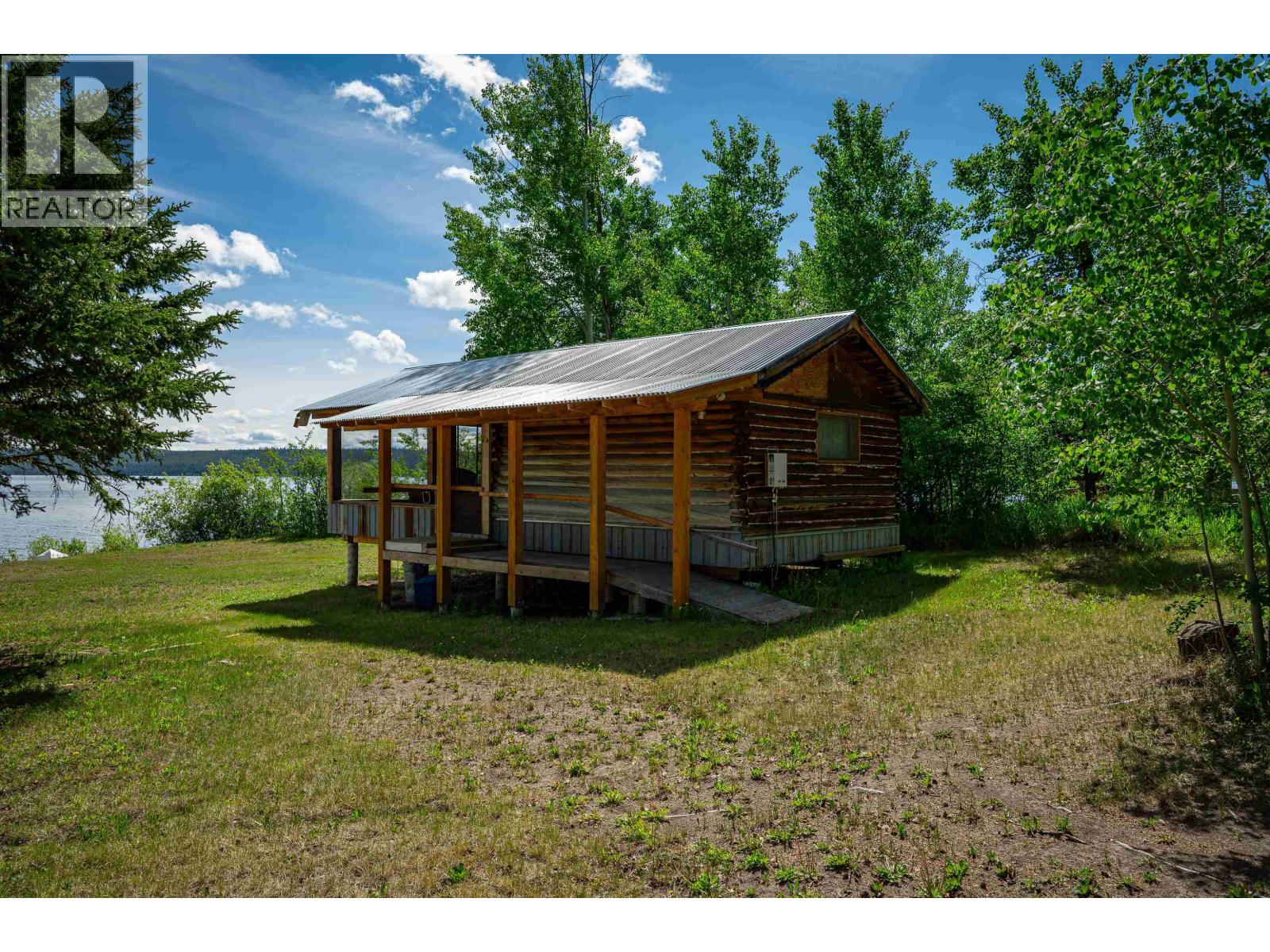 3918 Puntzi Lake Road Property Photo 3