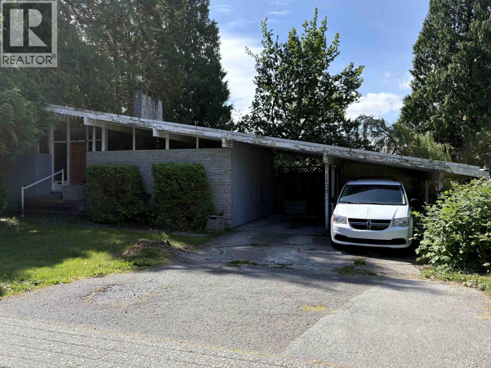 1520 Winslow Avenue Property Photo 1