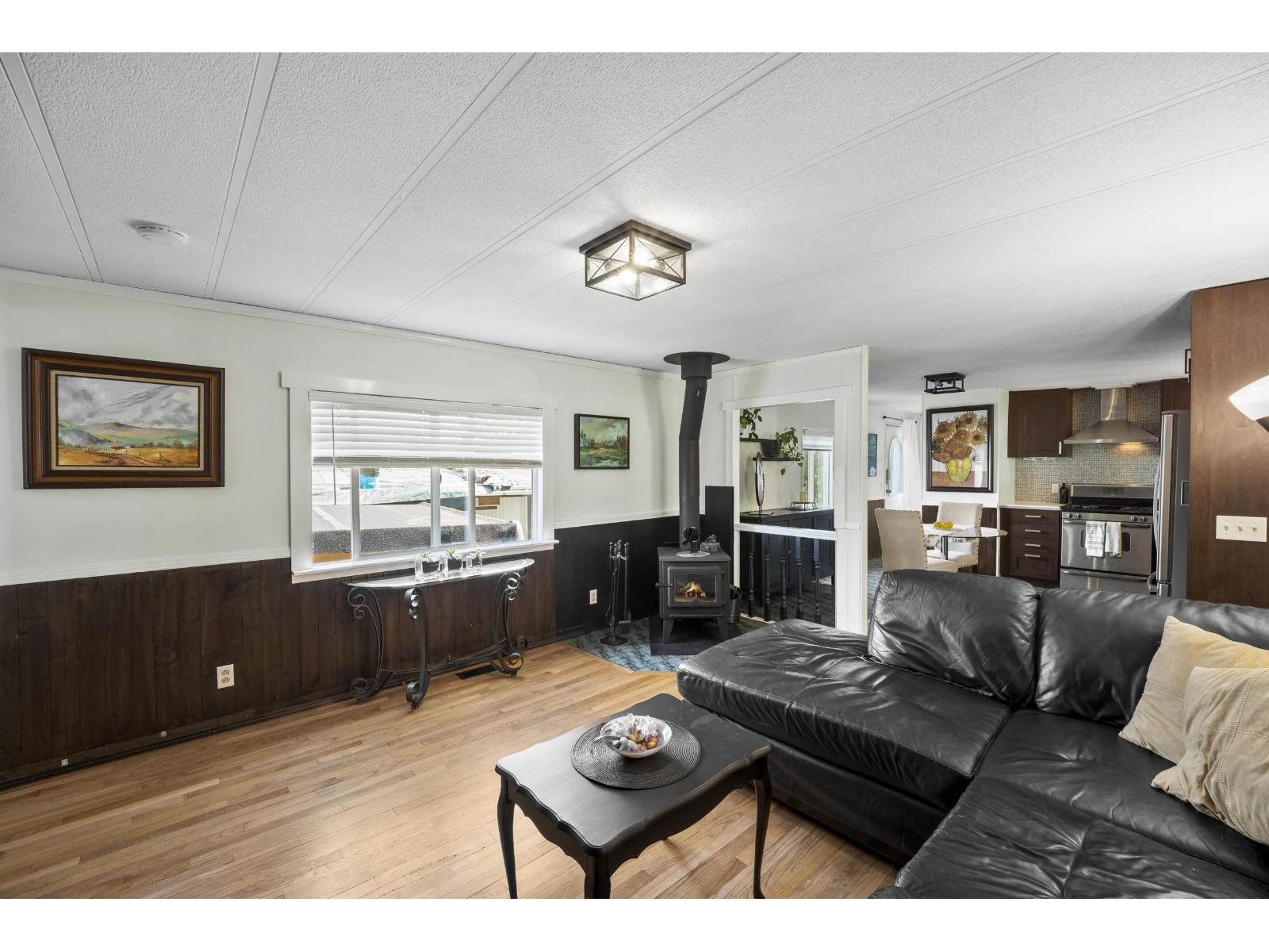 112 10221 Wilson Street Property Photo 6