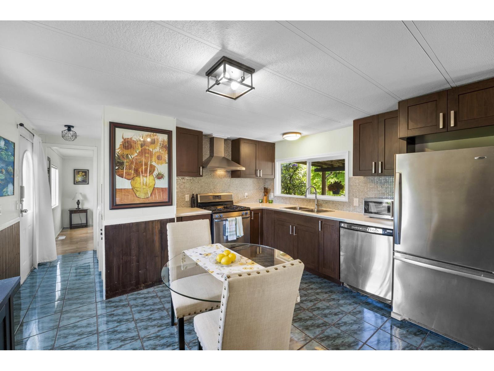 112 10221 Wilson Street Property Photo 7