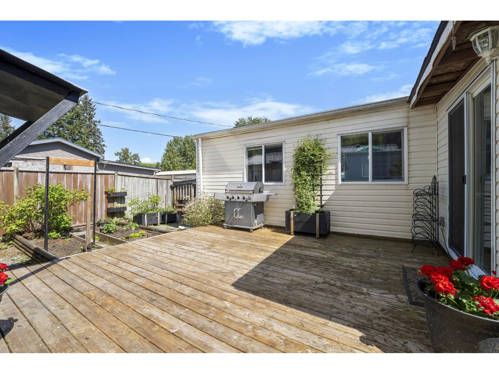 112 10221 Wilson Street Property Photo 26