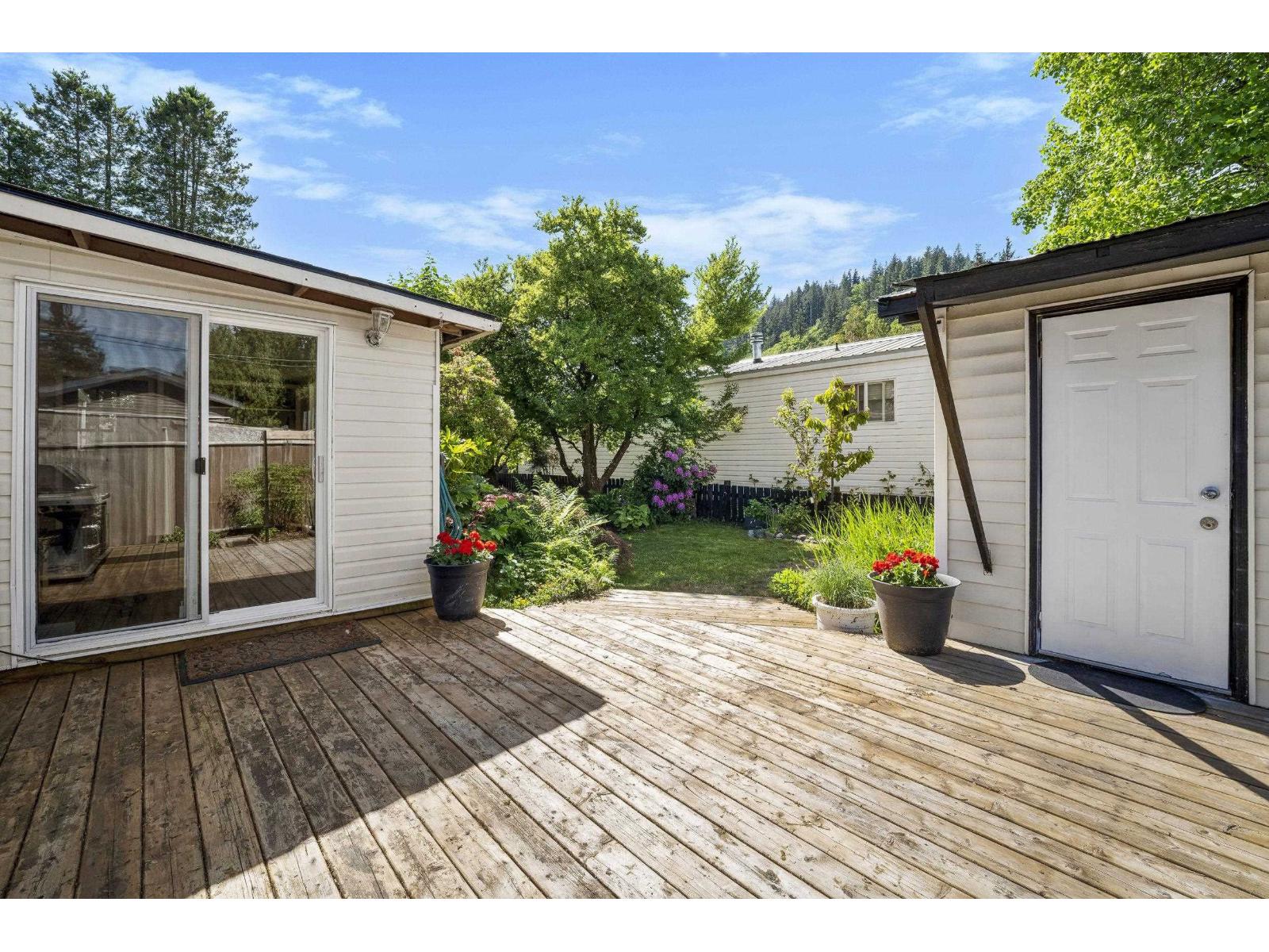 112 10221 Wilson Street Property Photo 34