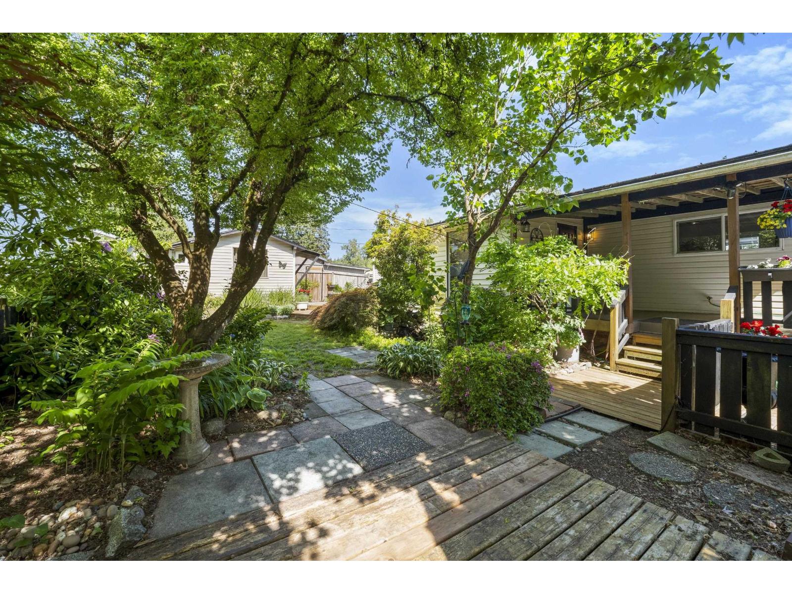 112 10221 Wilson Street Property Photo 36