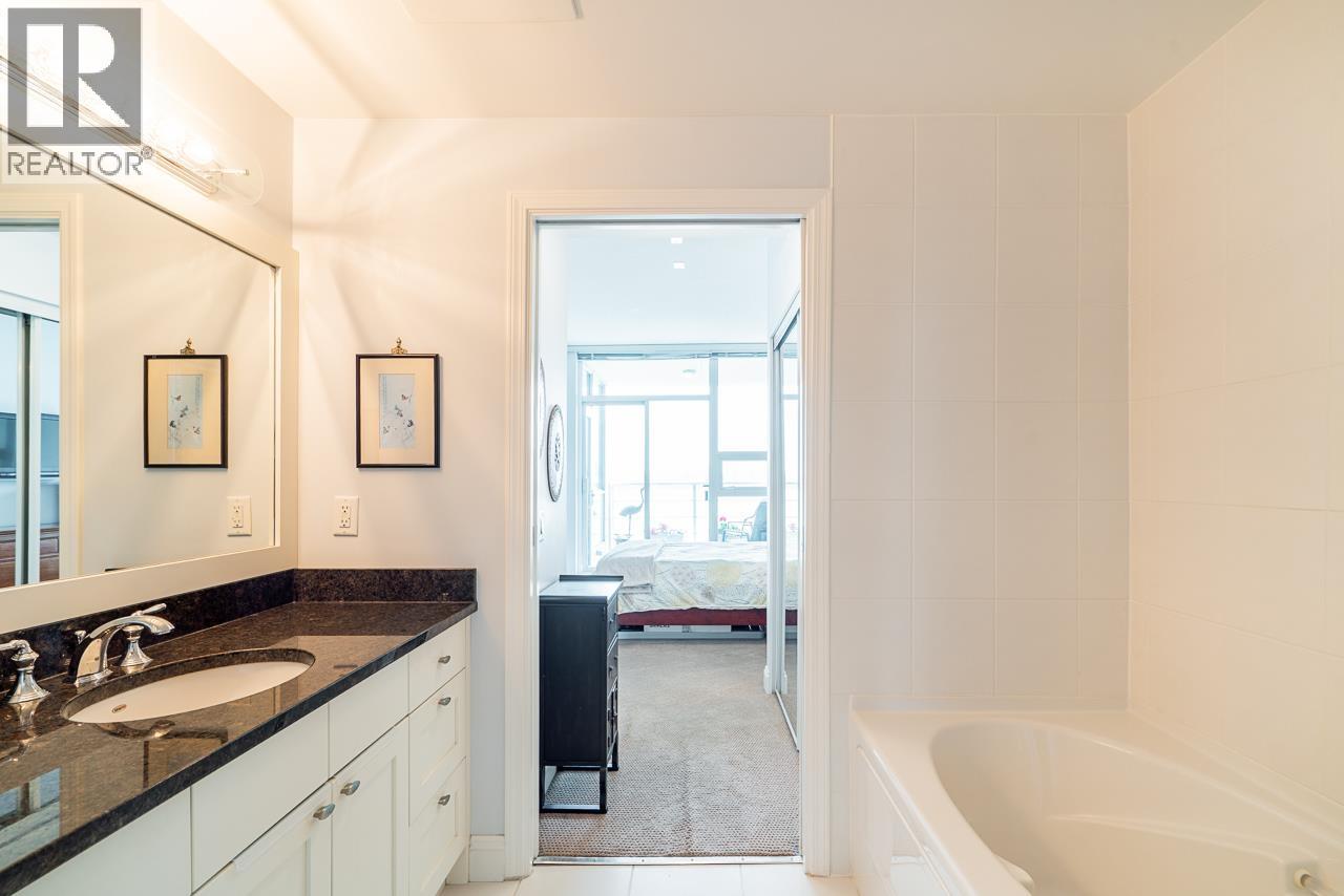 1503 138 E Esplanade Avenue Property Photo 20
