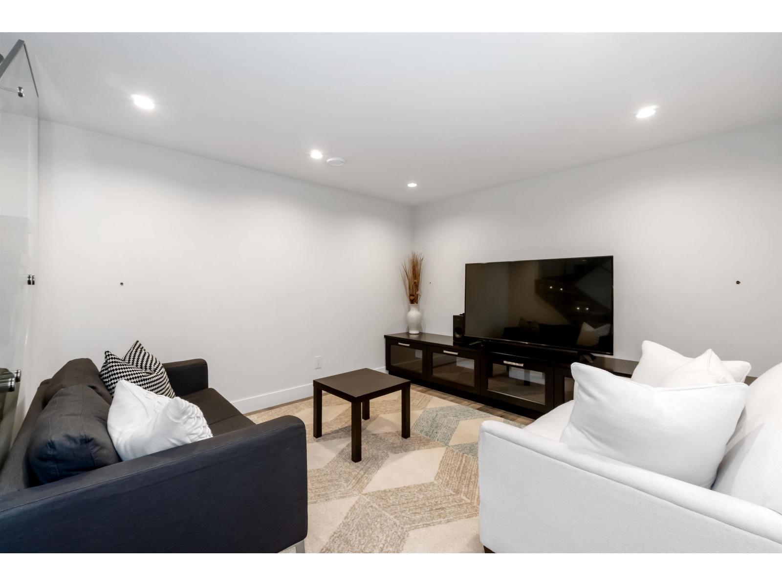 16345 59 Avenue Property Photo 36