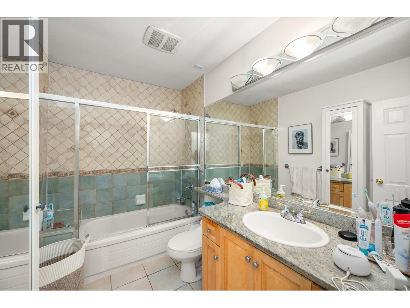 2323 W 23rd Avenue Property Photo 14