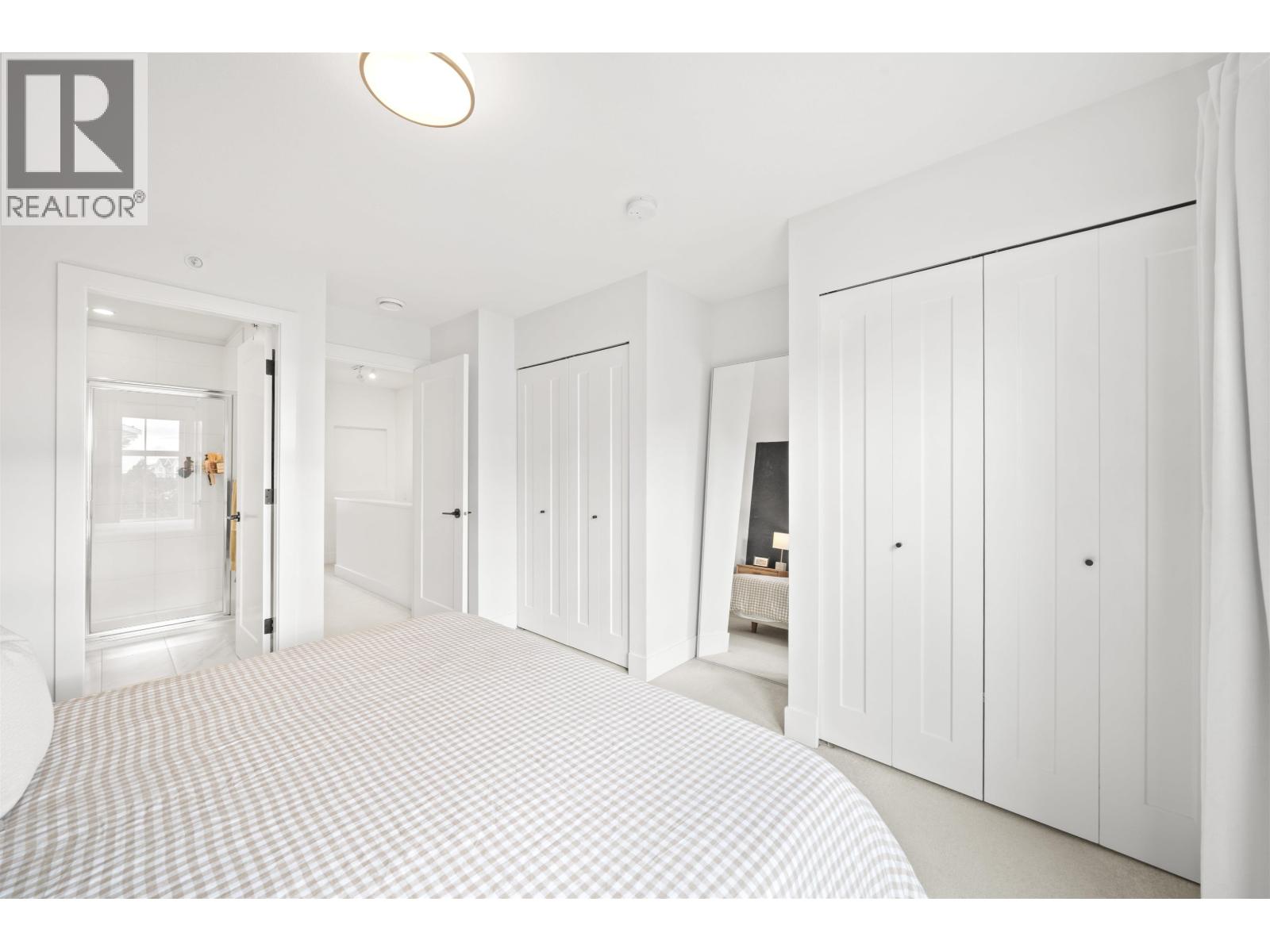 46 4656 Orca Way Property Photo 29