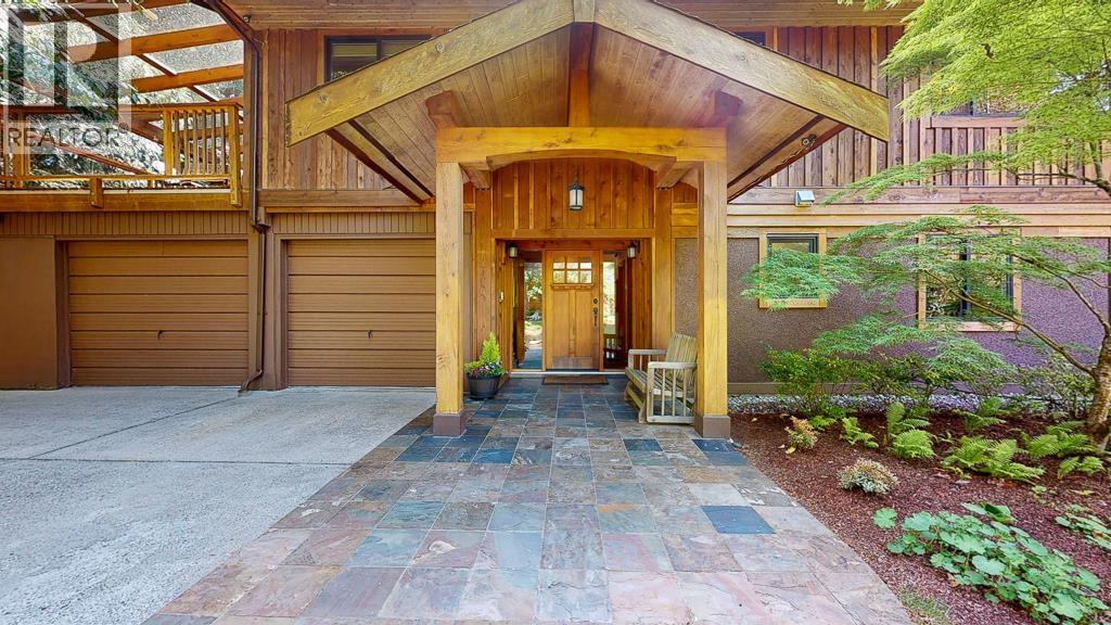8115 Redrooffs Road Property Photo 5