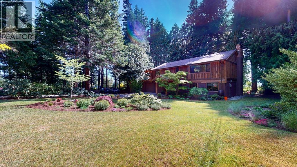 8115 Redrooffs Road Property Photo 7