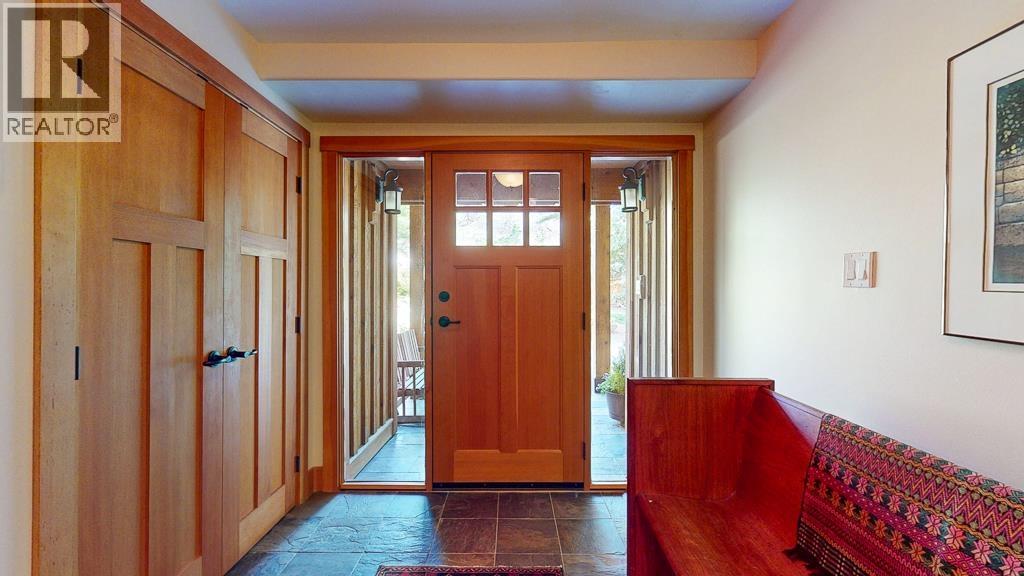 8115 Redrooffs Road Property Photo 13