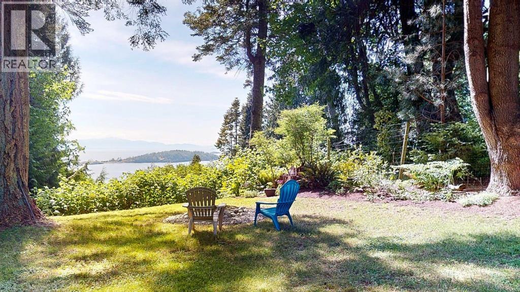 8115 Redrooffs Road Property Photo 26
