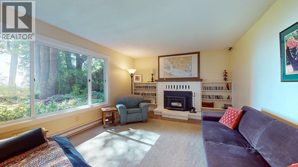 8115 Redrooffs Road Property Photo 28