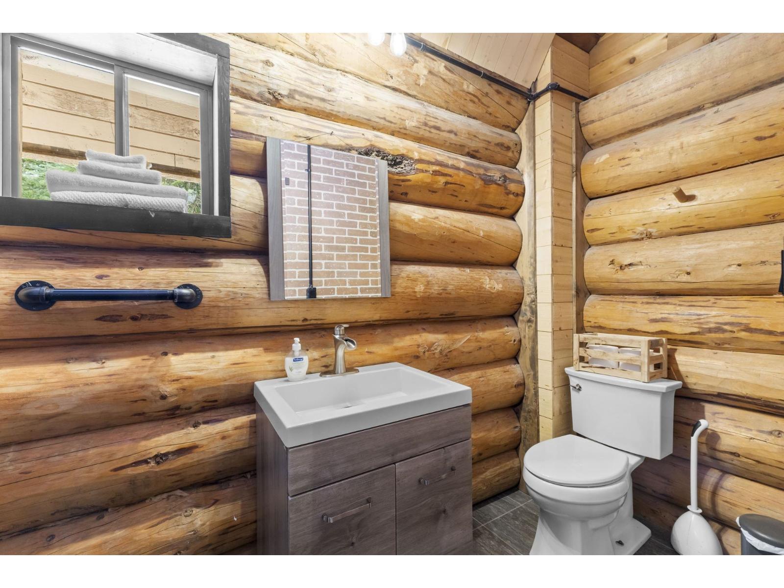 6 20649 Edelweiss Drive Property Photo 24
