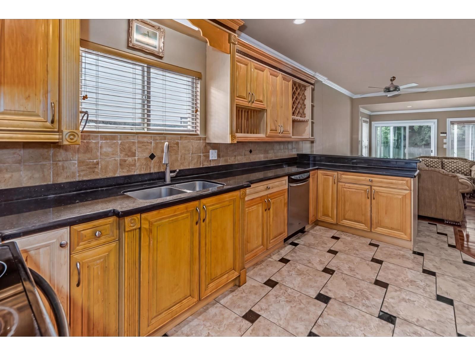 11632 82 Avenue Property Photo 18