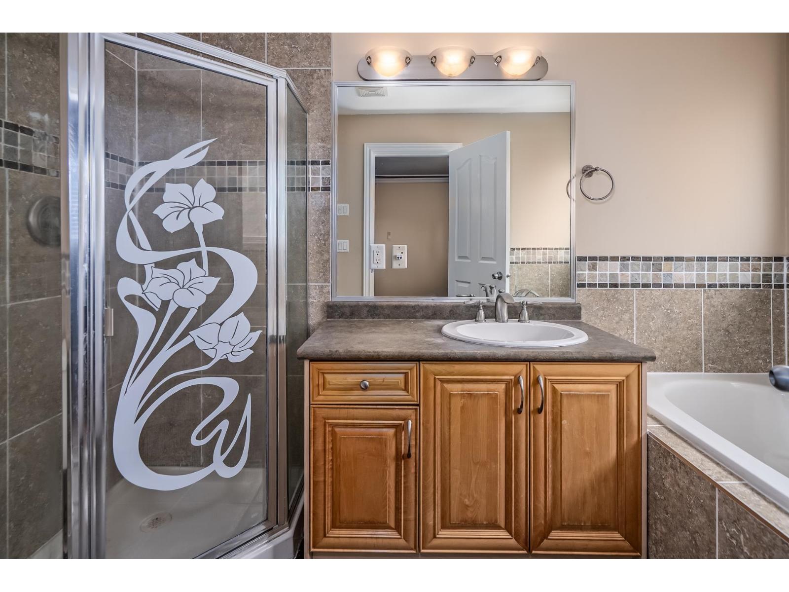11632 82 Avenue Property Photo 35