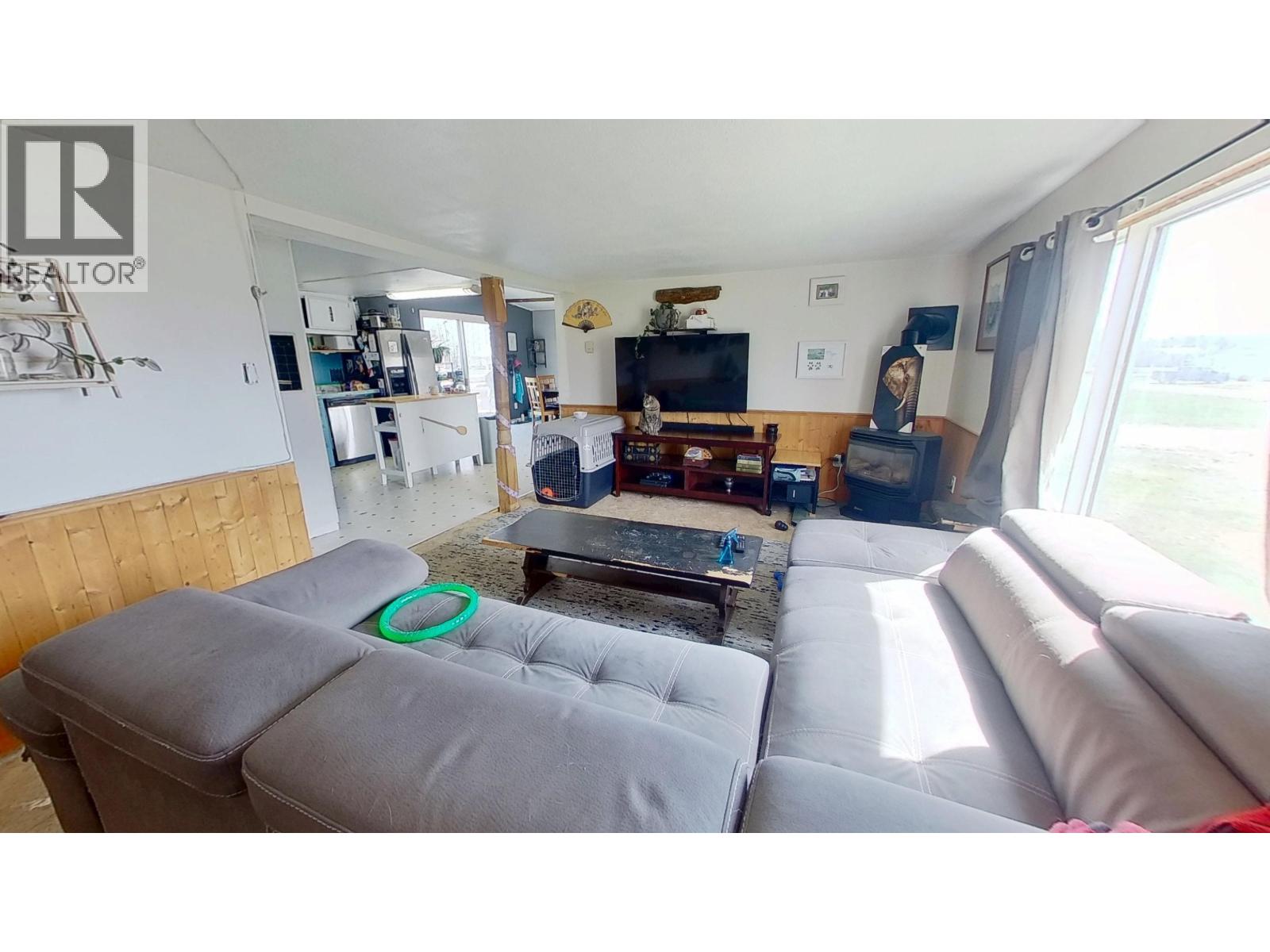 12282 Cottonwood Avenue Property Photo 11