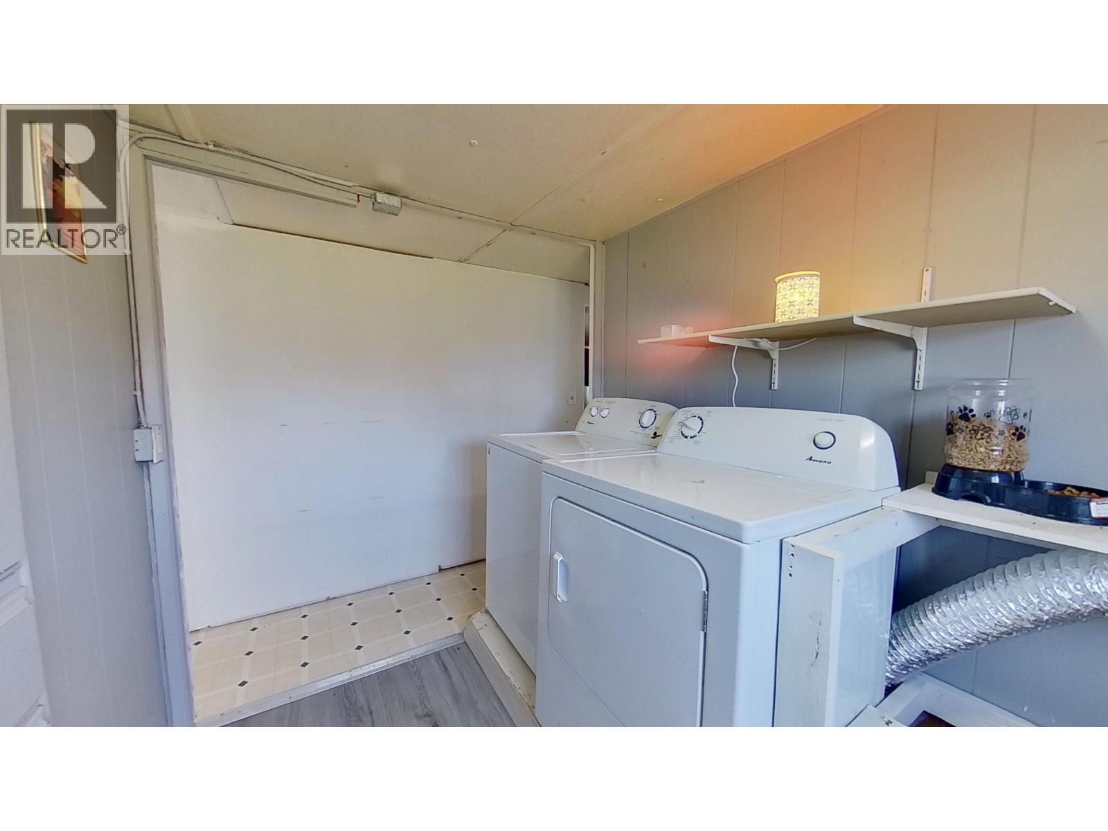 12282 Cottonwood Avenue Property Photo 23