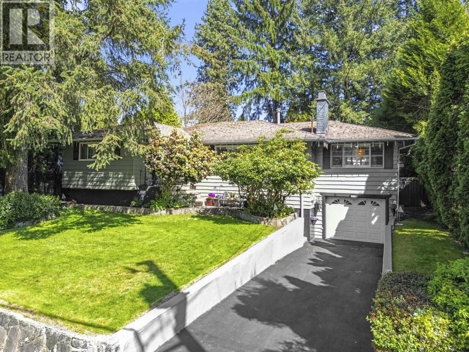 605 VICTOR STREET