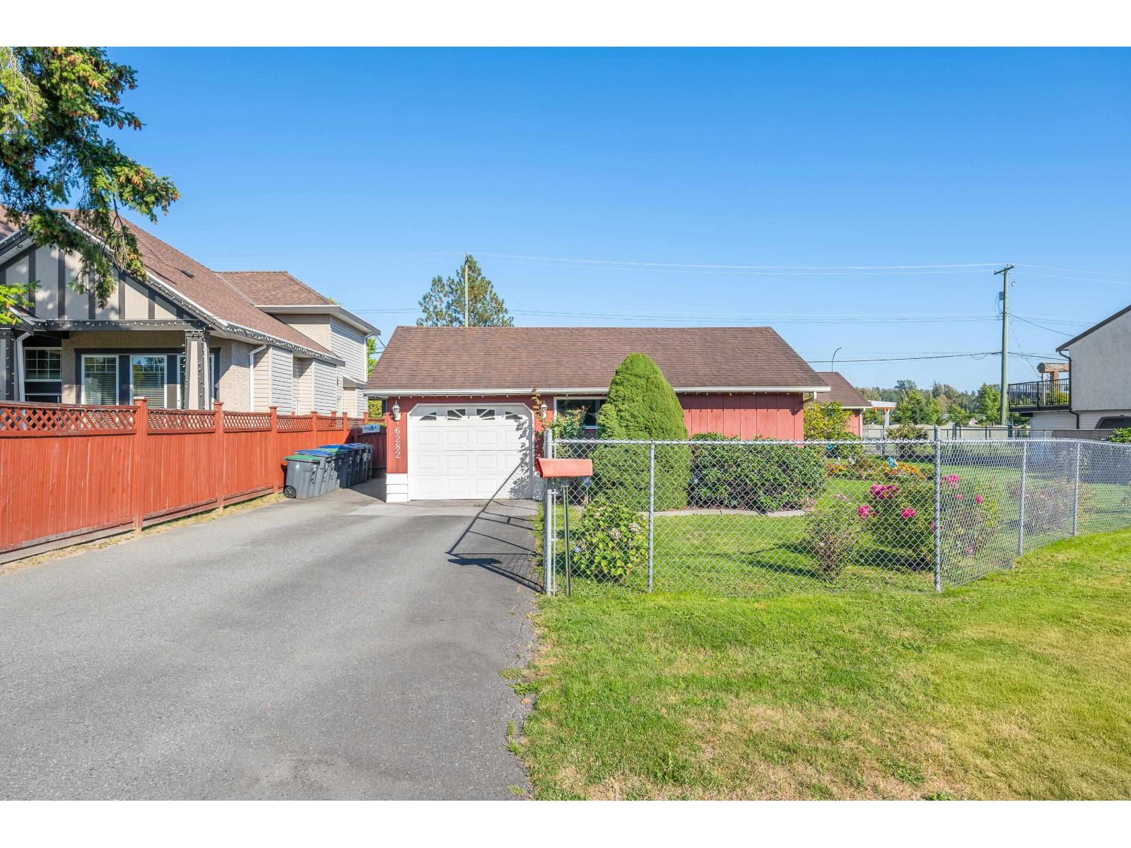 6282 175b Street Property Photo 3