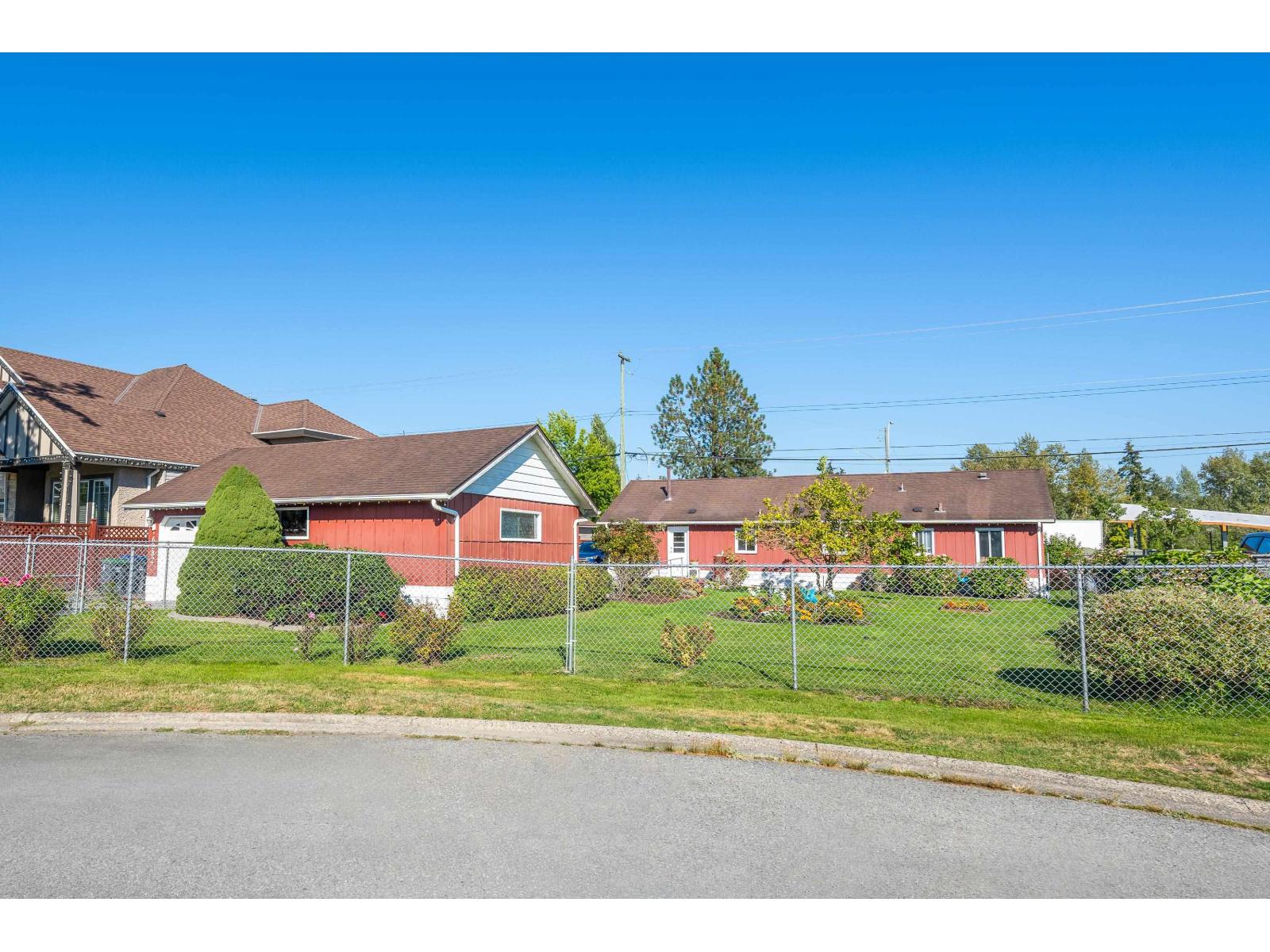 6282 175b Street Property Photo 5