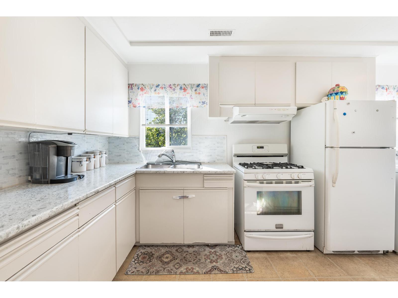 6282 175b Street Property Photo 15