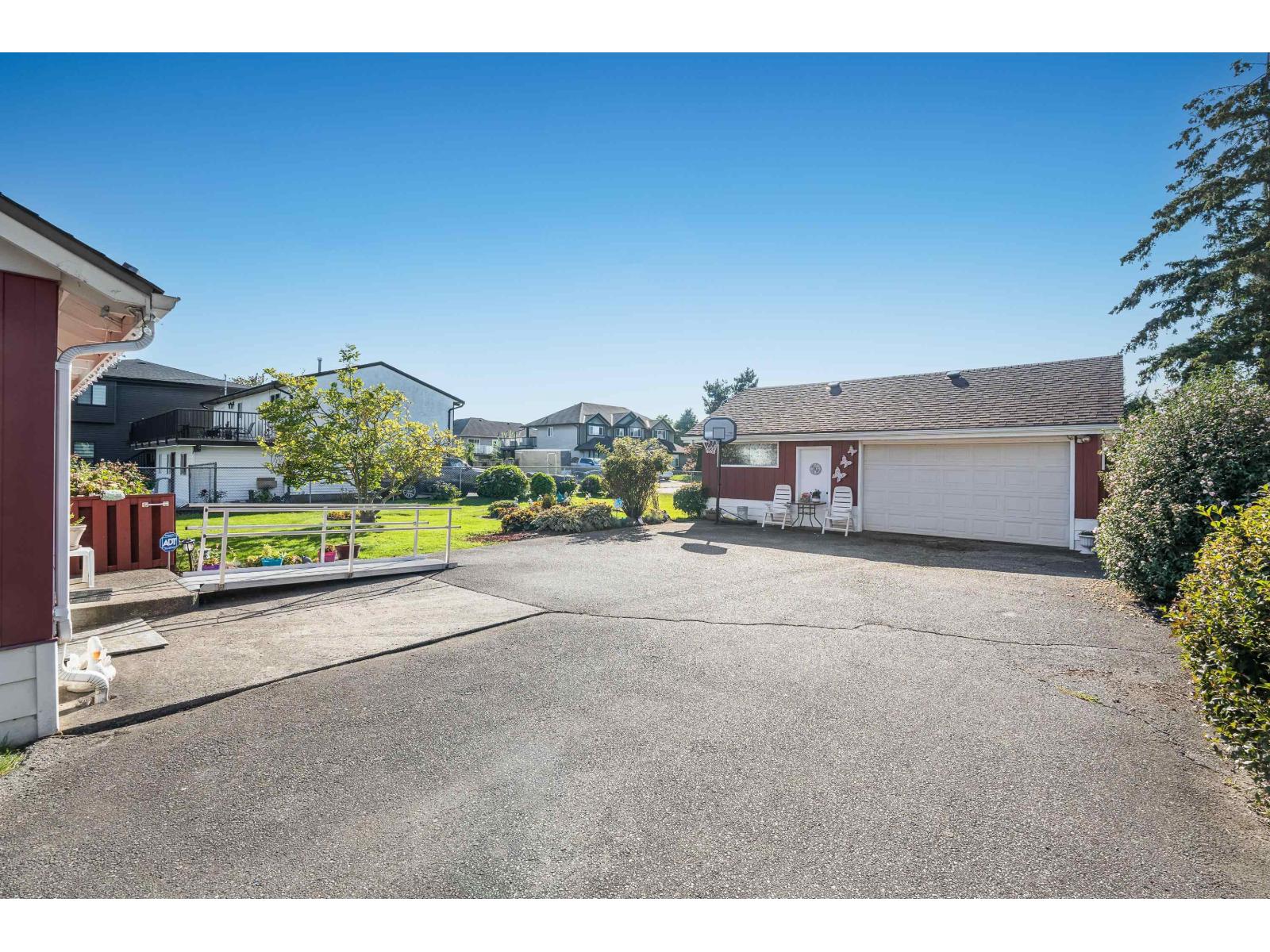 6282 175b Street Property Photo 35
