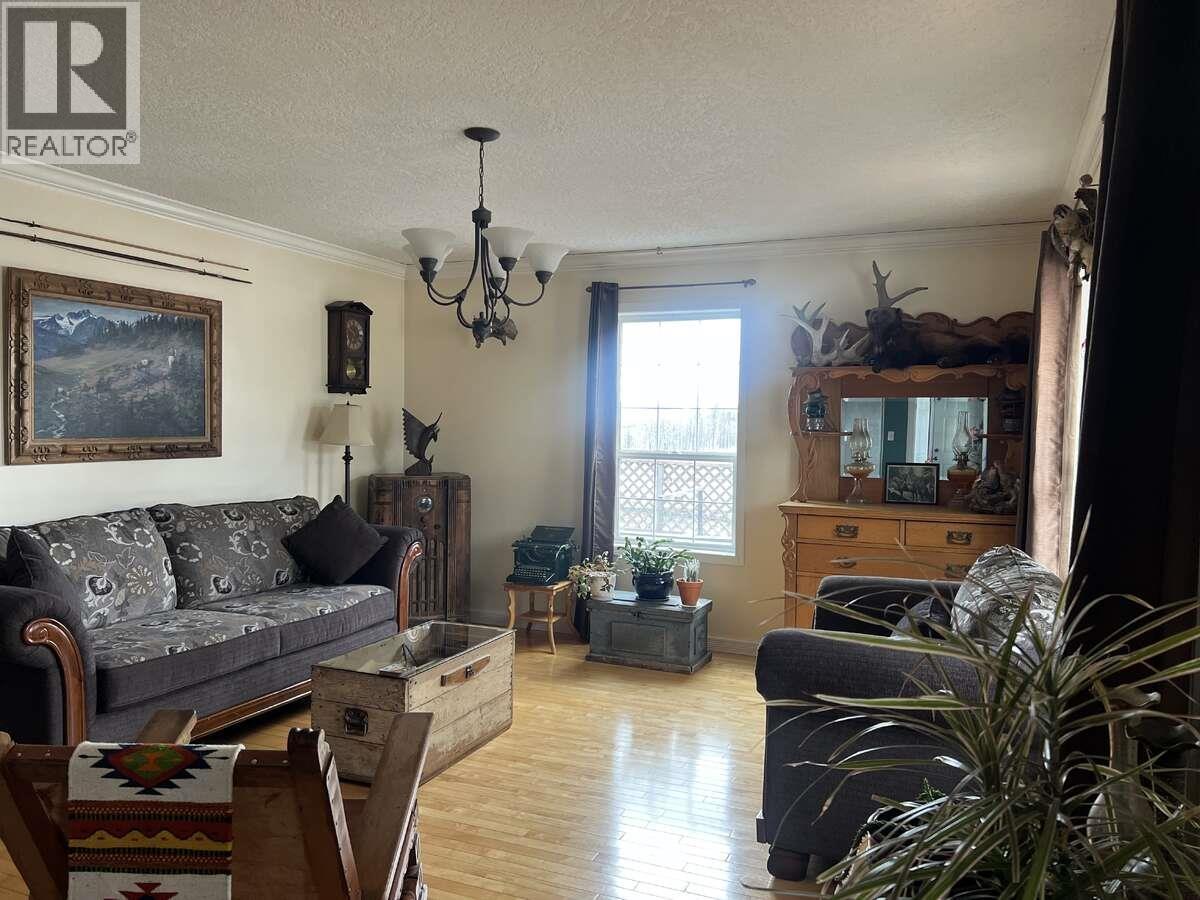 2654 Stenset Road Property Photo 12