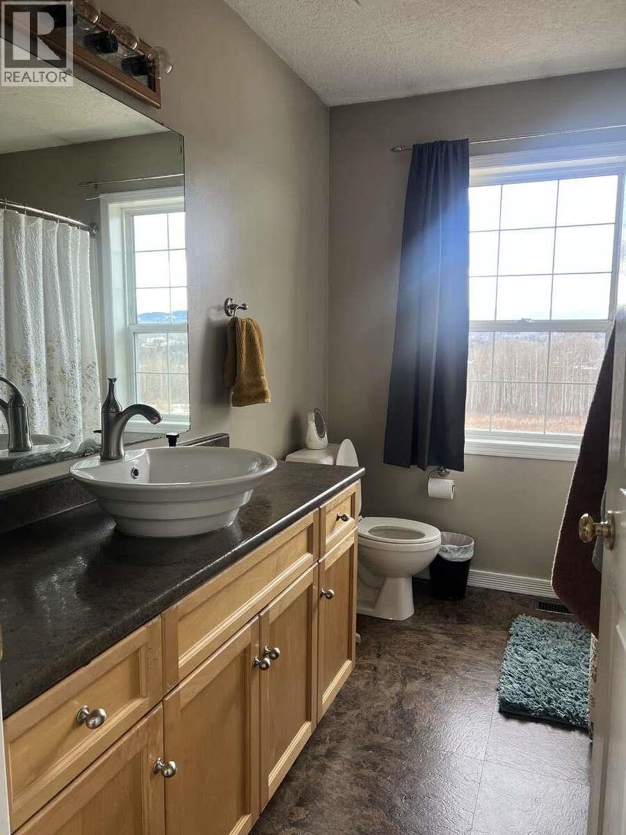 2654 Stenset Road Property Photo 15