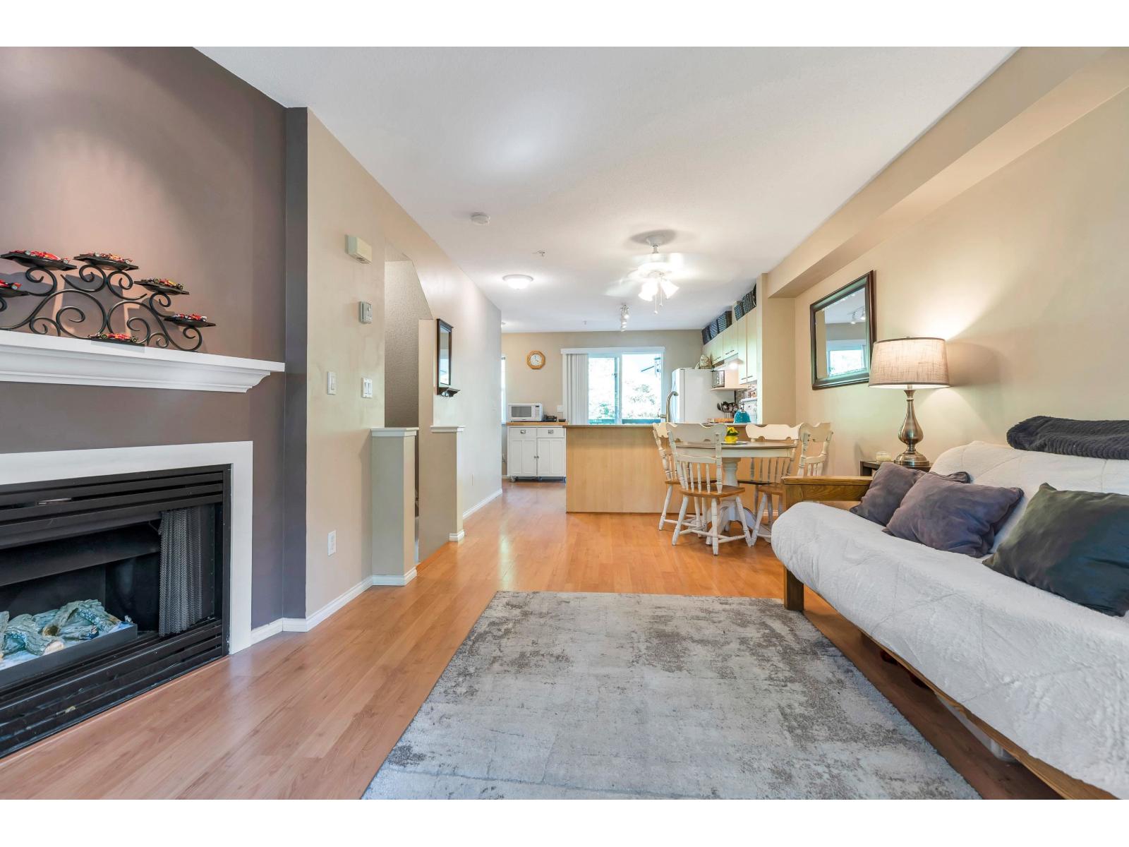 30 20176 68 Avenue Property Photo 5