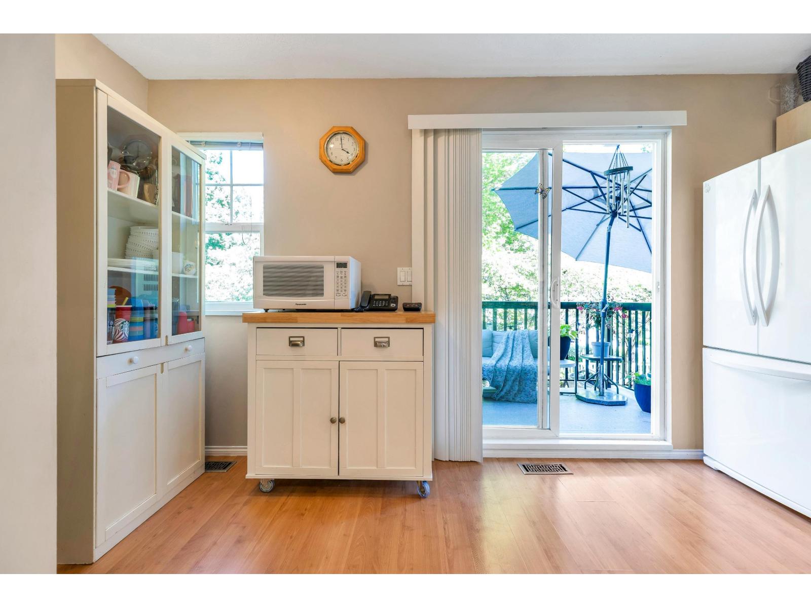 30 20176 68 Avenue Property Photo 10