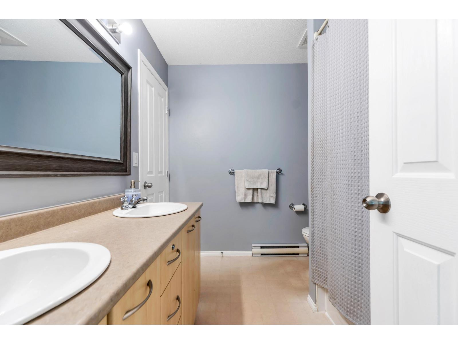30 20176 68 Avenue Property Photo 14