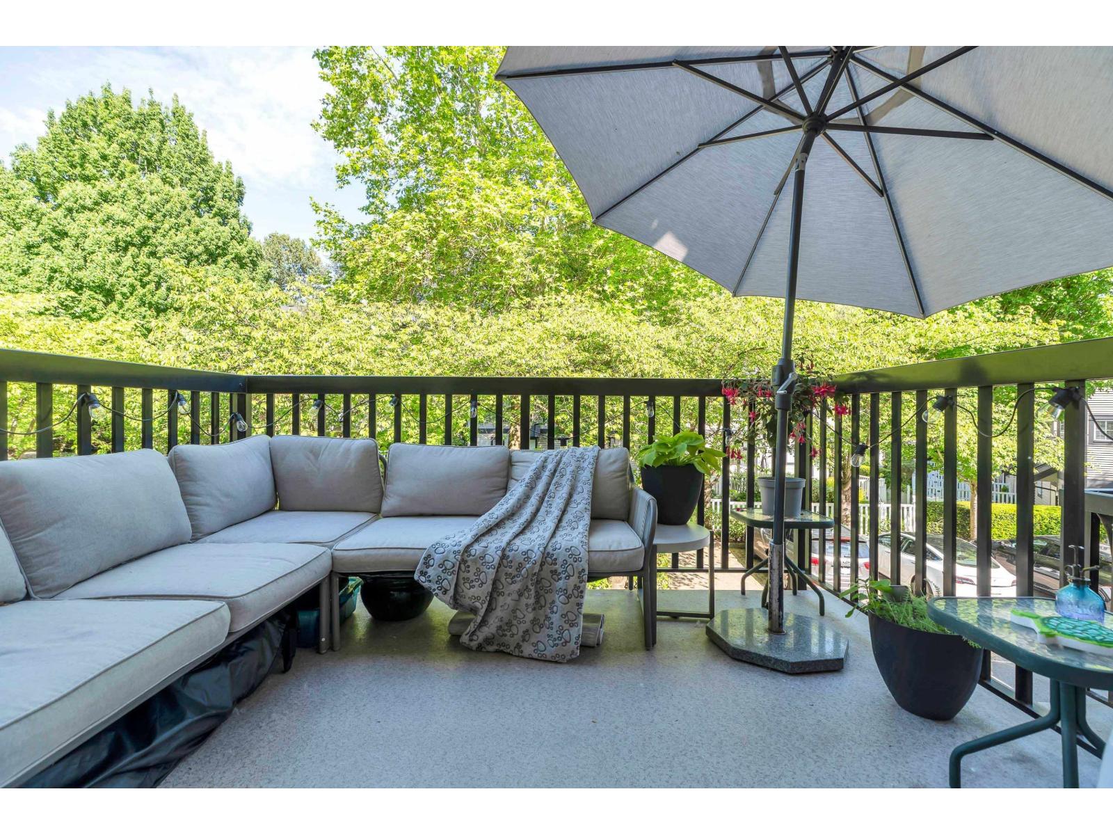30 20176 68 Avenue Property Photo 20