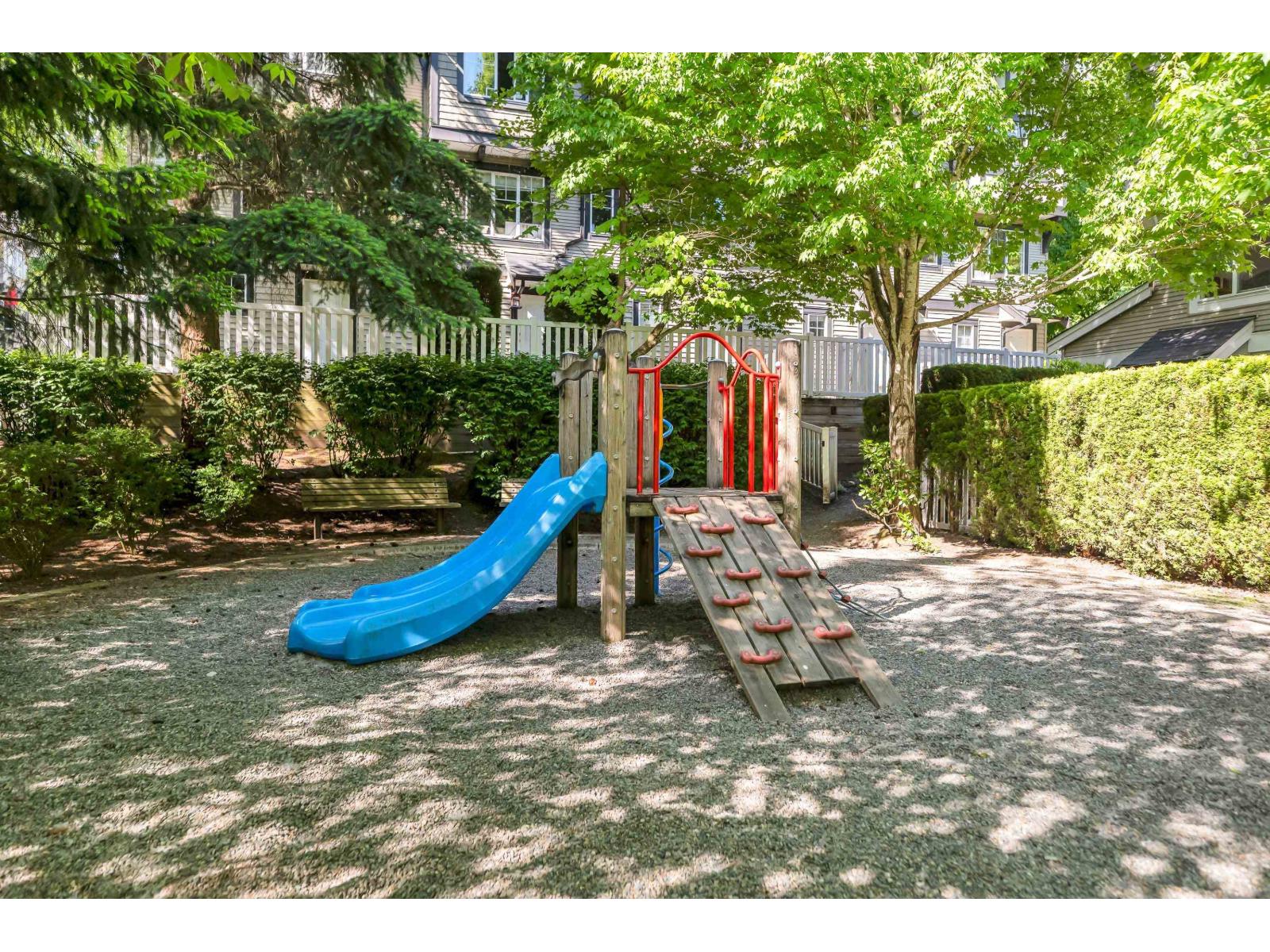 30 20176 68 Avenue Property Photo 21