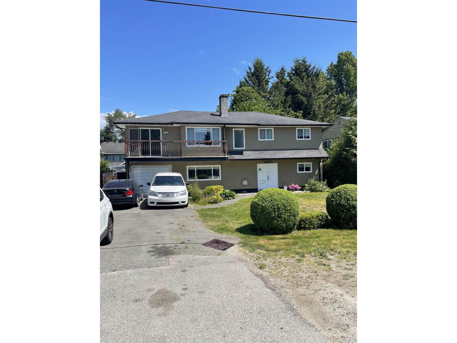 10618 141 Street Property Photo 2