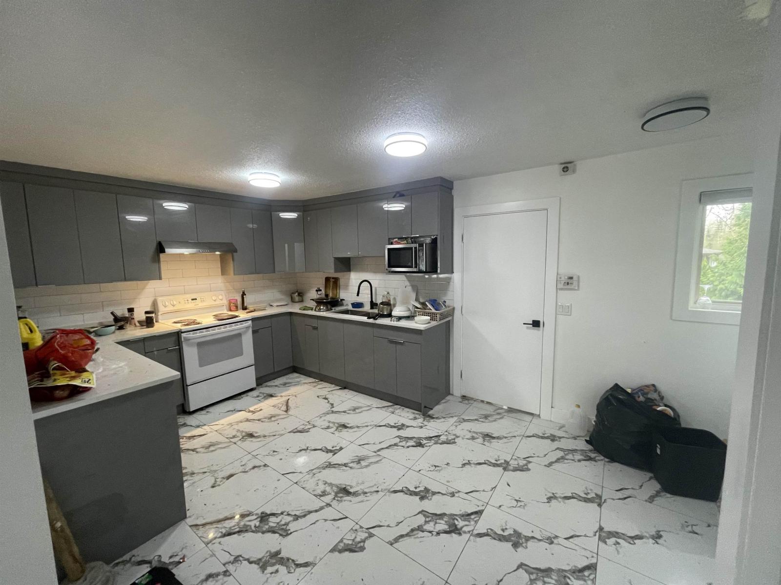 10618 141 Street Property Photo 7