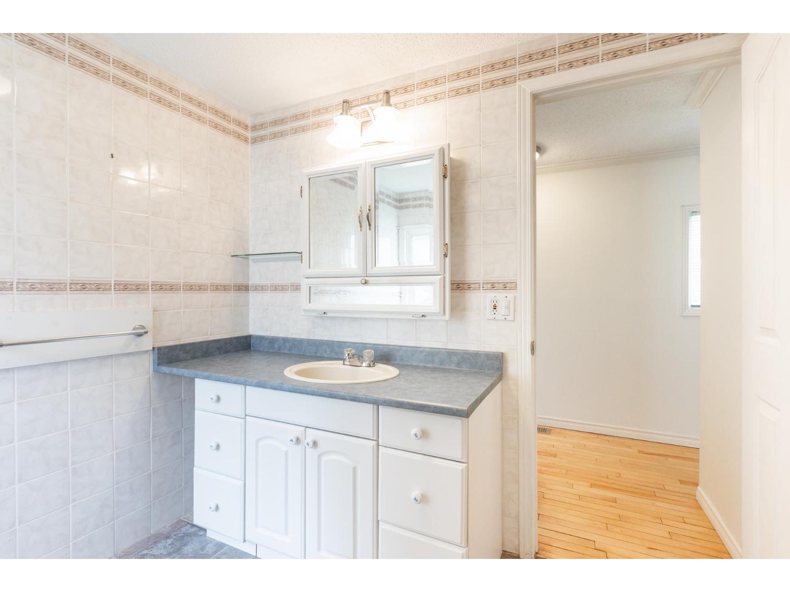 4 23387 70a Avenue Property Photo 20
