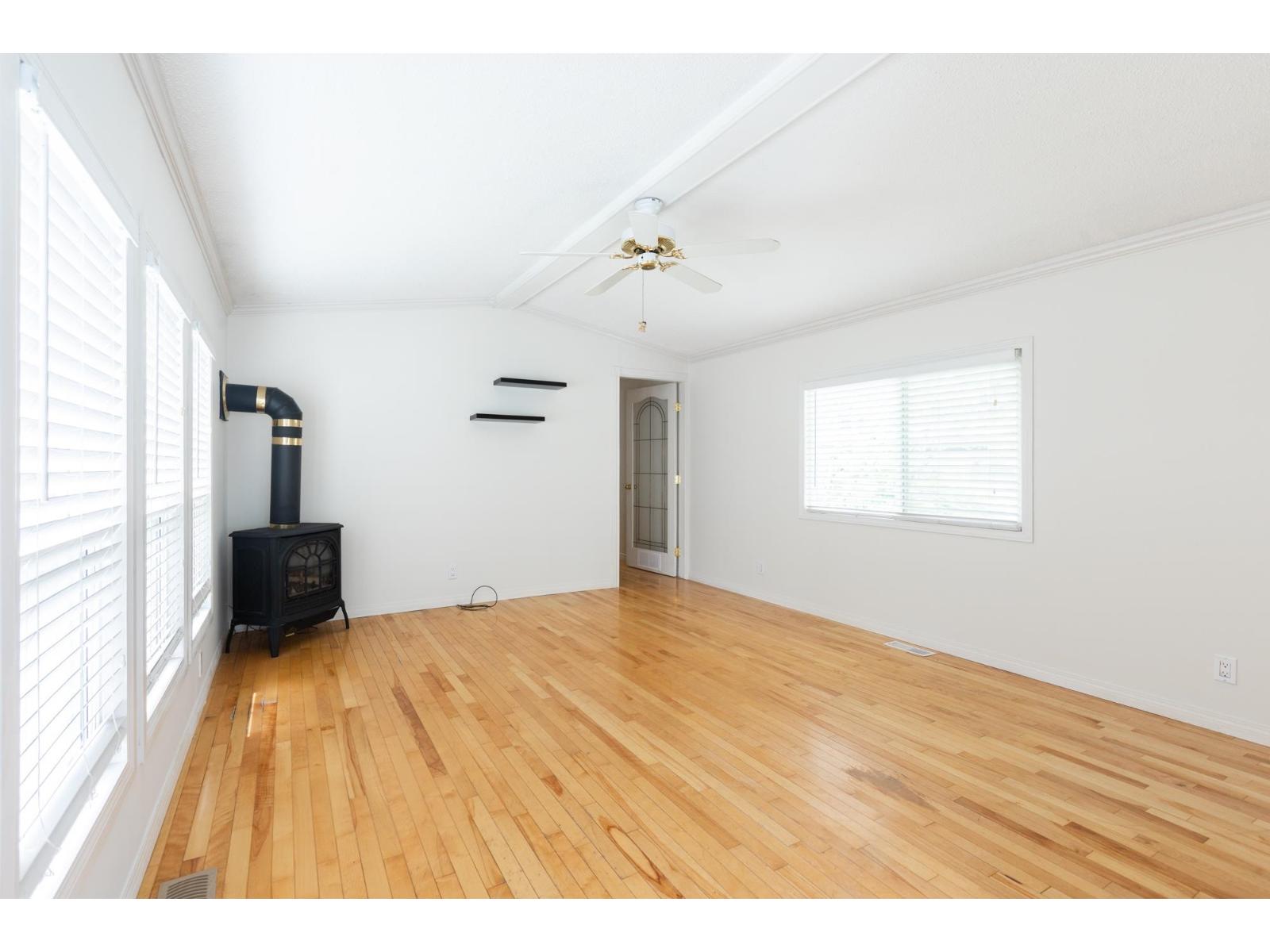4 23387 70a Avenue Property Photo 40