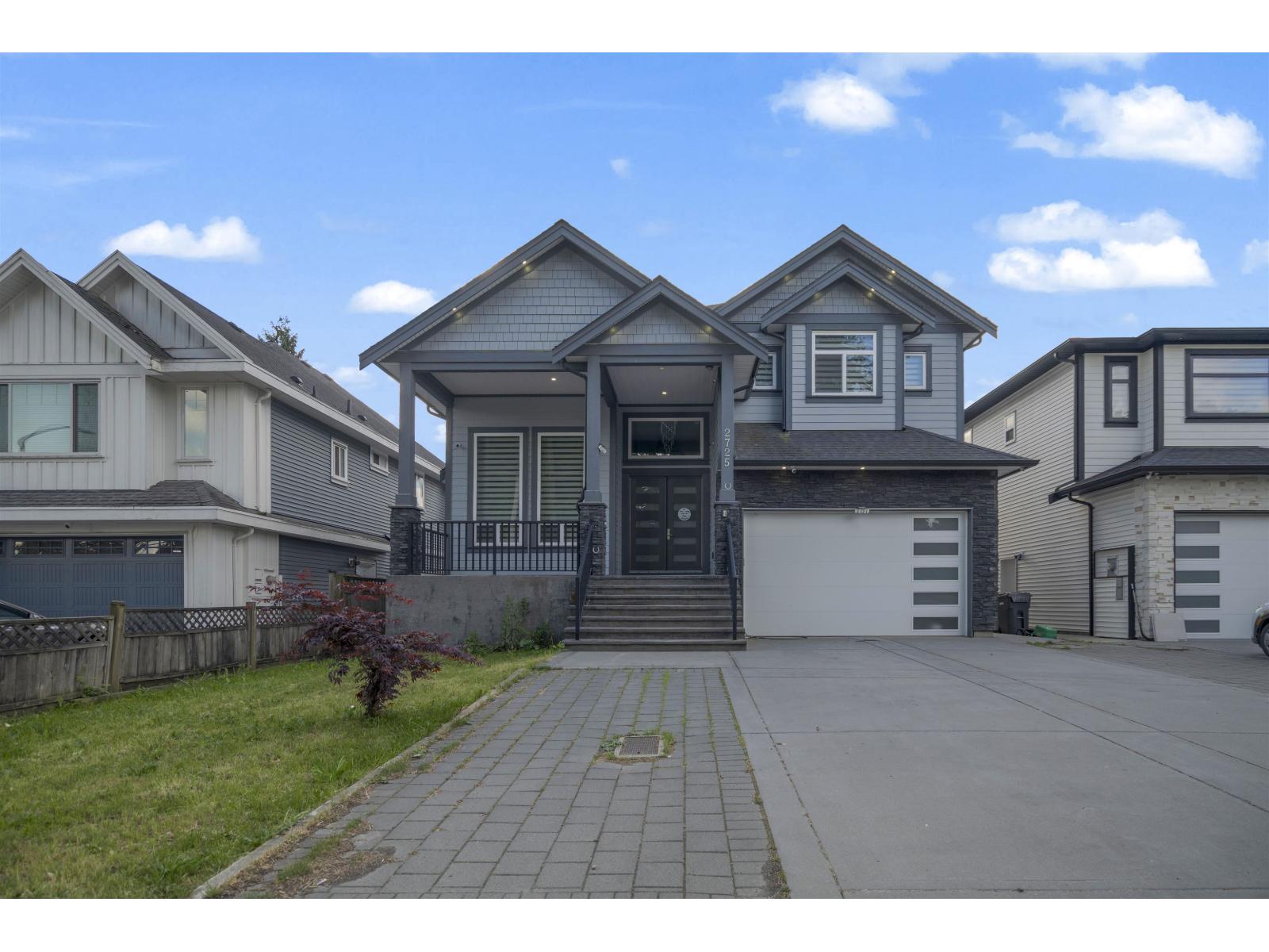 2725 LEFEUVRE ROAD Property Photo 1