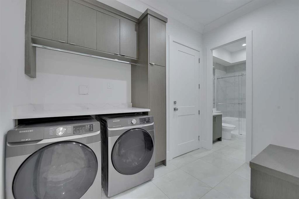 2071 156 Street Property Photo 22