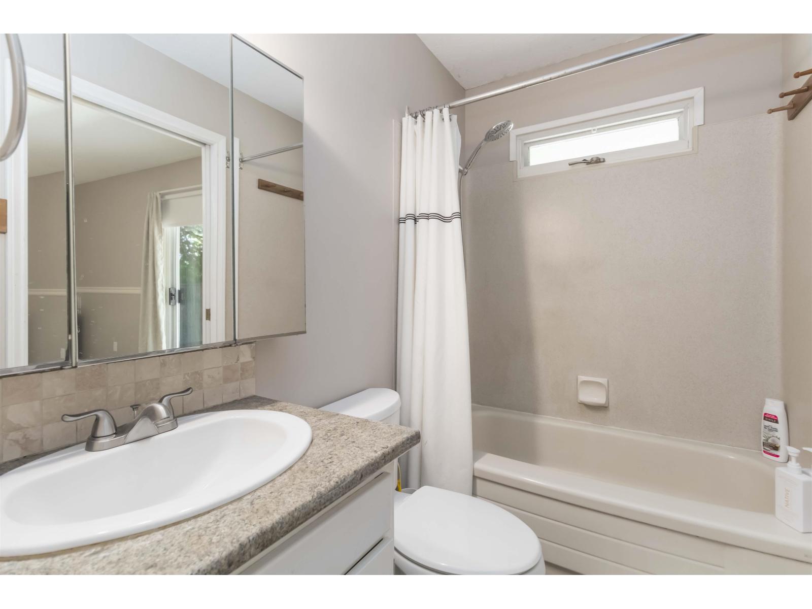 31747 Viewcrest Avenue Property Photo 14