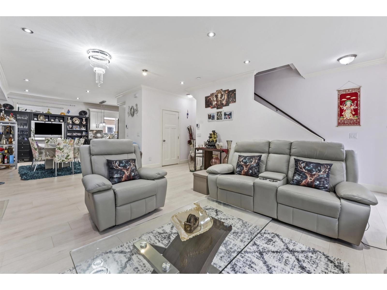 7 14338 103 Avenue Property Photo 7