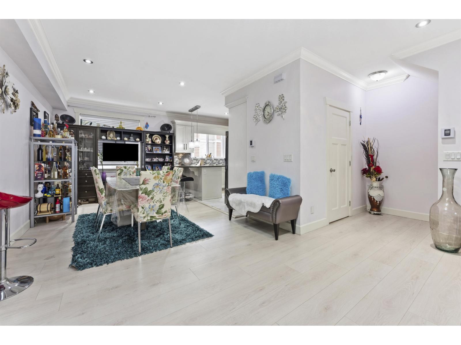 7 14338 103 Avenue Property Photo 10