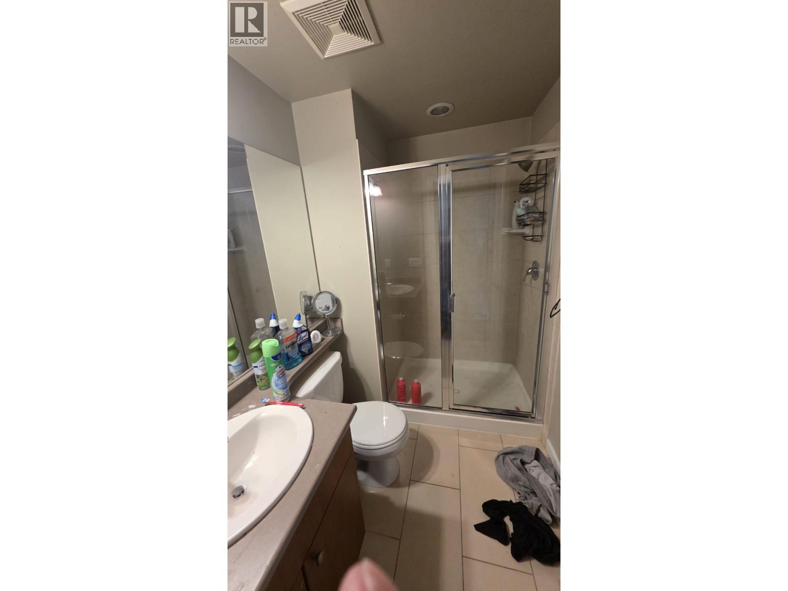 405 11 E Royal Avenue Property Photo 10