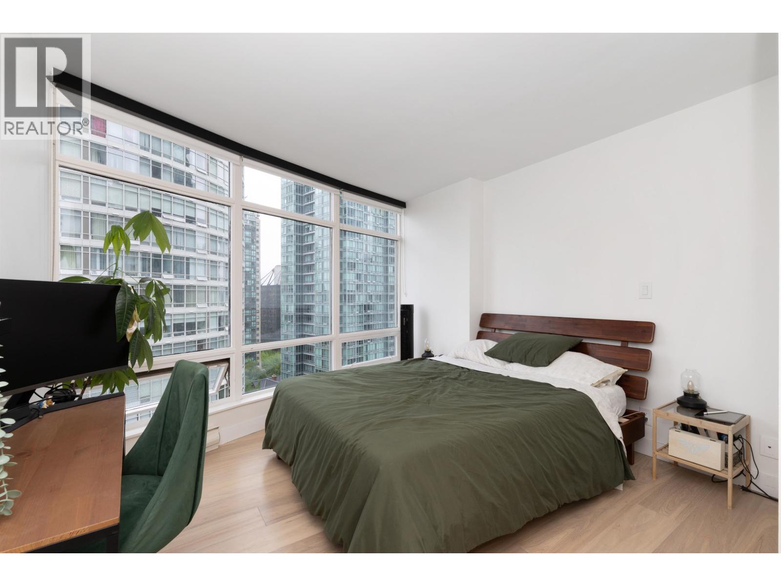 1203 1200 Alberni Street Property Photo 12