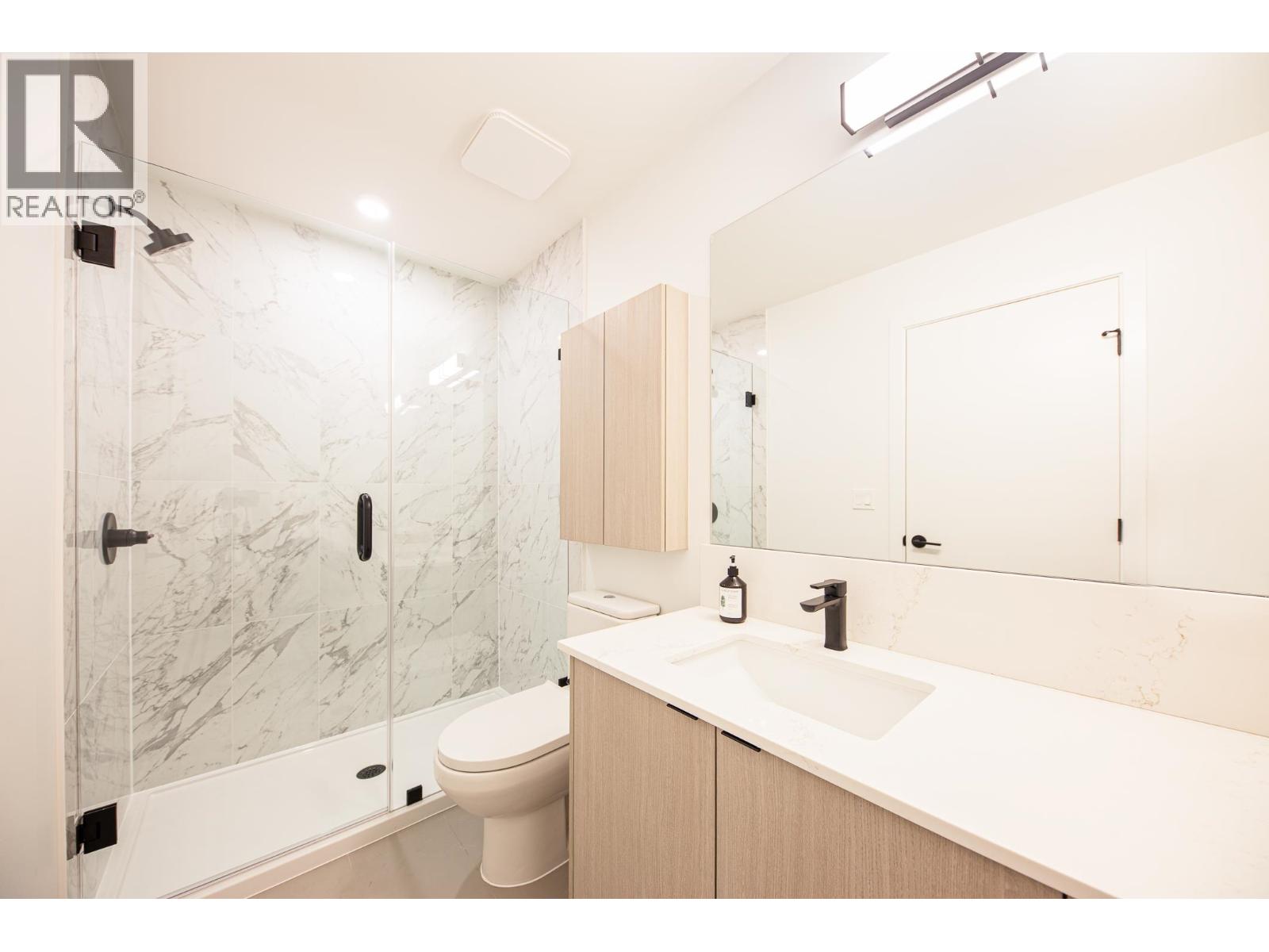 202 2277 Hawthorne Avenue Property Photo 11